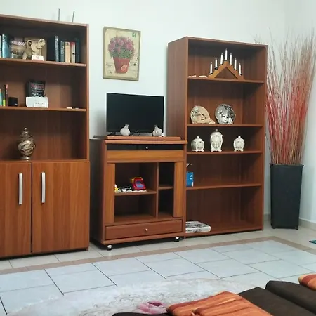 Apartment Old House *