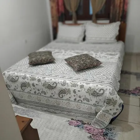 Old House *